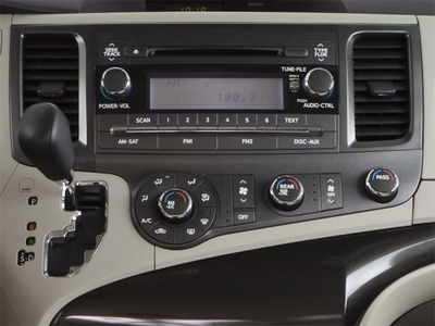 2011 Toyota Sienna LE 8-Passenger