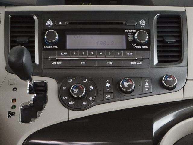 2011 Toyota Sienna LE 8-Passenger