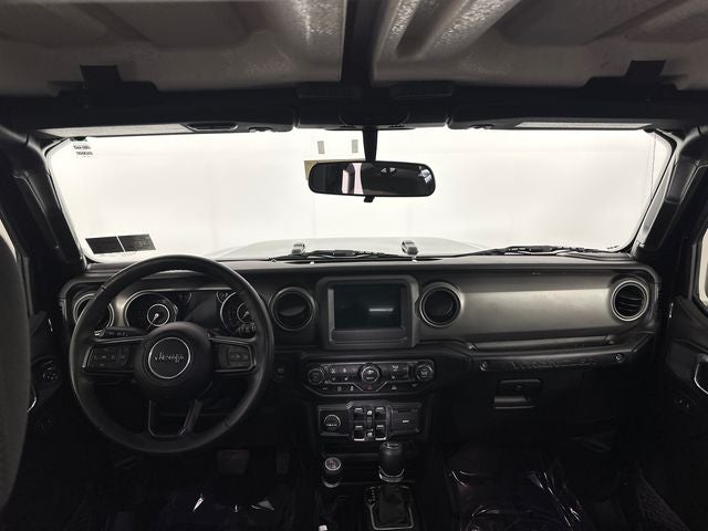 2022 Jeep Wrangler Unlimited Willys