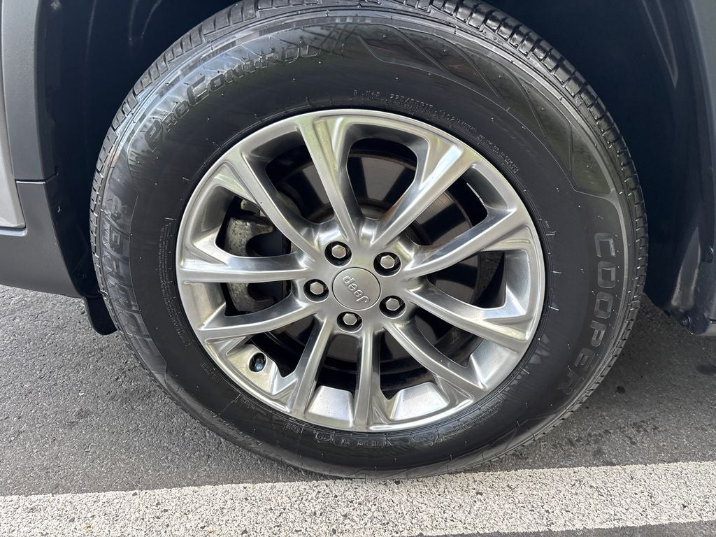 2021 Jeep Cherokee Latitude Lux