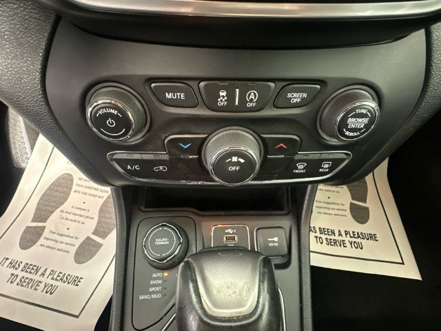 2021 Jeep Cherokee Latitude Lux