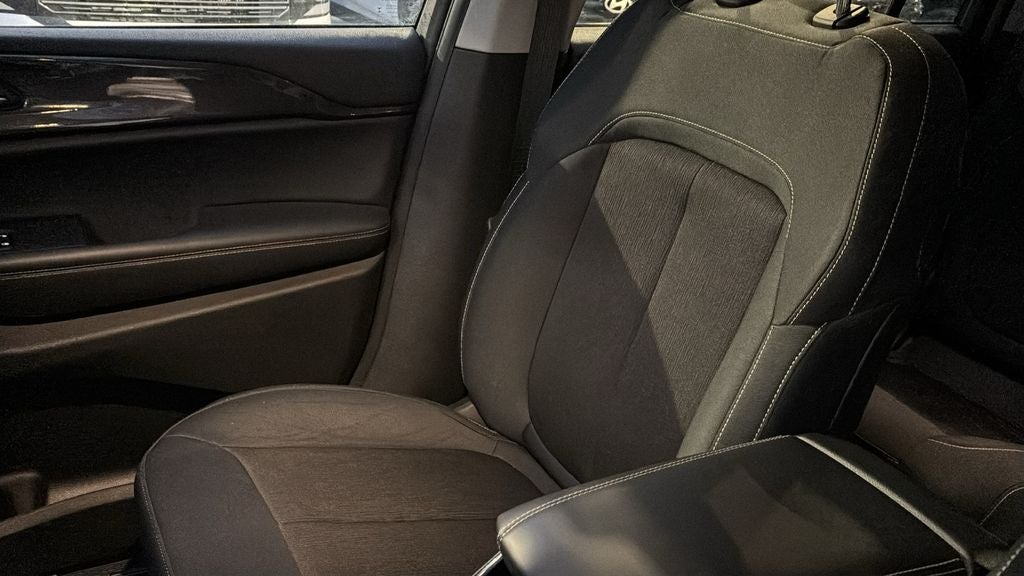 2022 Jeep Grand Cherokee L Laredo