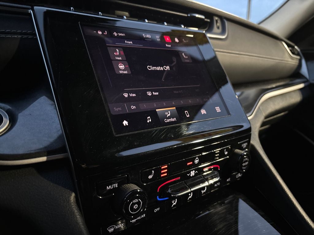 2022 Jeep Grand Cherokee L Laredo