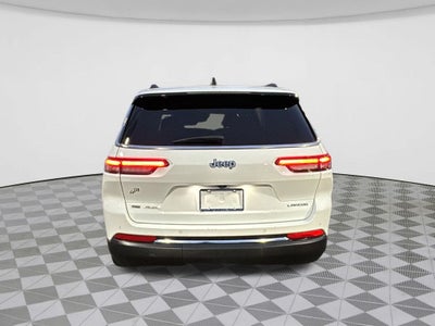 2022 Jeep Grand Cherokee L Laredo