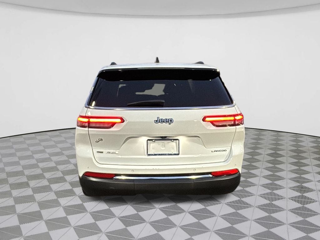 2022 Jeep Grand Cherokee L Laredo