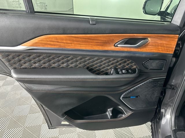 2023 Jeep Grand Cherokee L Summit