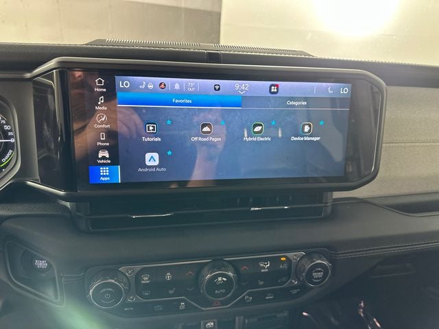 2024 Jeep Wrangler Sahara 4xe