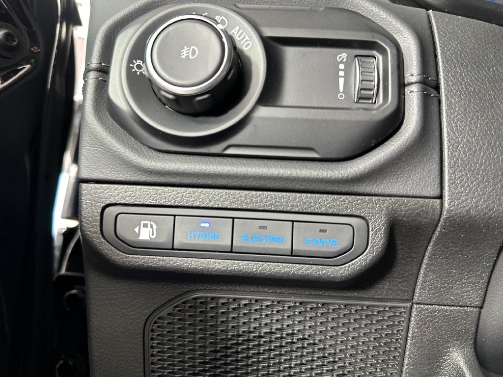 2024 Jeep Wrangler Sahara 4xe