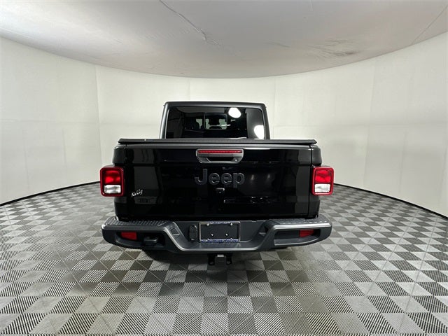 2024 Jeep Gladiator Sport