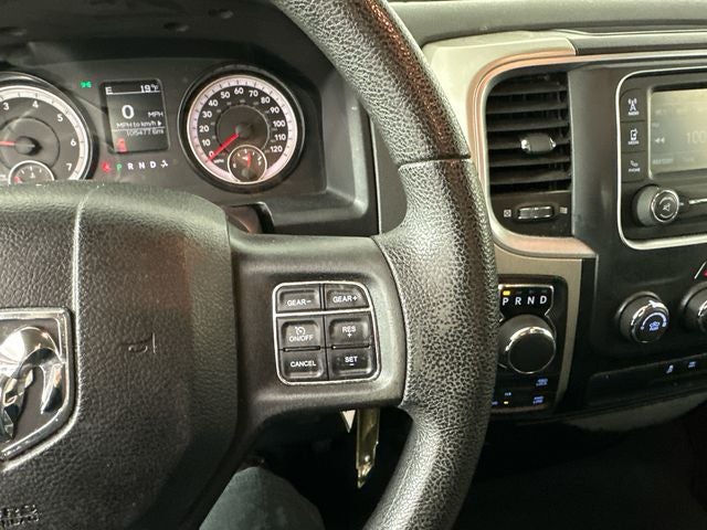 2016 RAM 1500 SLT
