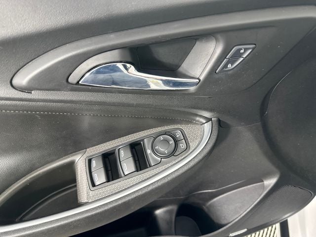 2016 Chevrolet Malibu LT 1LT