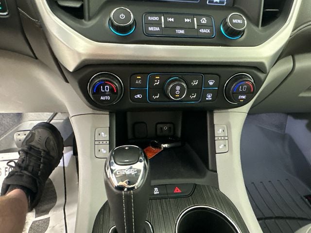 2019 GMC Acadia SLT-1