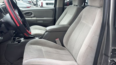 2008 Chevrolet TrailBlazer LS 2FL