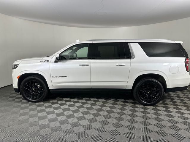 2022 Chevrolet Suburban High Country