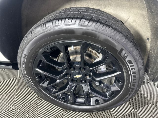 2022 Chevrolet Suburban High Country