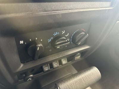 2000 Jeep Cherokee Sport