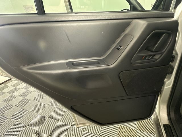 2002 Jeep Grand Cherokee Laredo