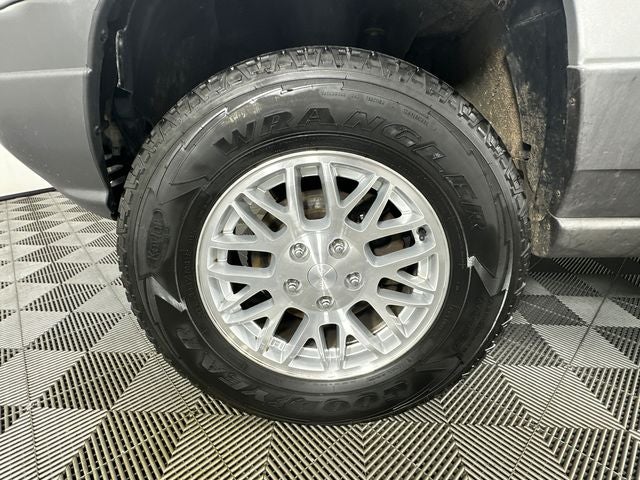 2002 Jeep Grand Cherokee Laredo
