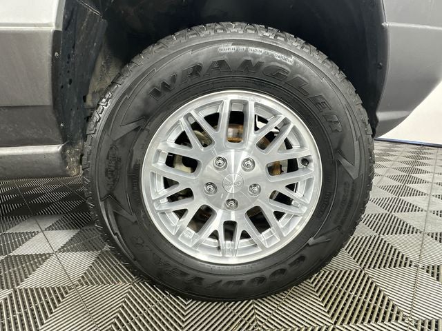 2002 Jeep Grand Cherokee Laredo