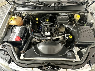 2002 Jeep Grand Cherokee Laredo