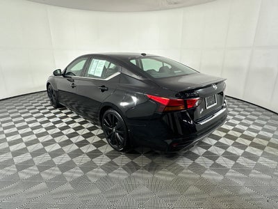 2022 Nissan Altima 2.5 SR Midnight Edition Package