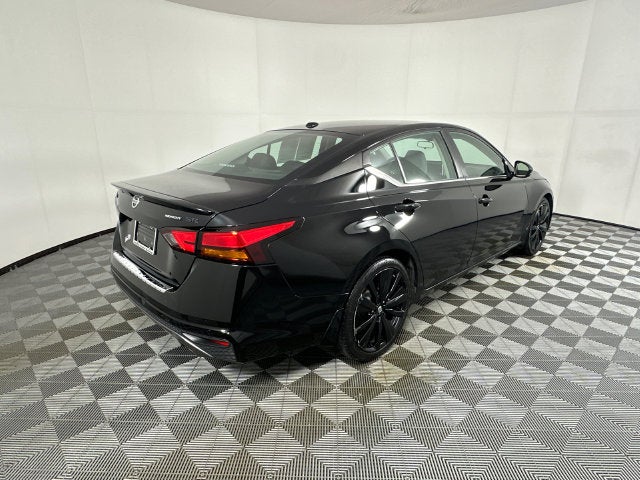 2022 Nissan Altima 2.5 SR Midnight Edition Package