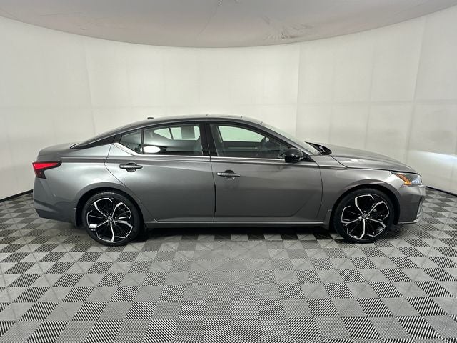 2023 Nissan Altima 2.5 SR Premium Package