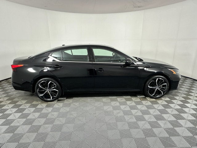 2023 Nissan Altima 2.5 SR Premium Package