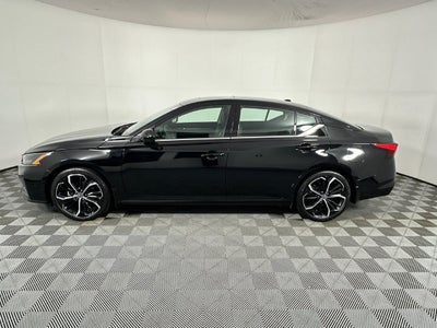 2023 Nissan Altima 2.5 SR Premium Package