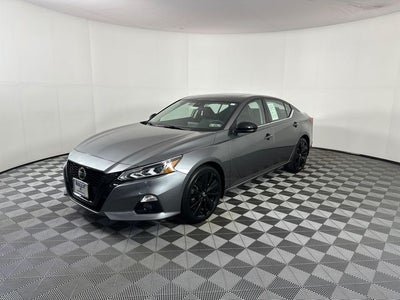 2022 Nissan Altima 2.5 SR Midnight Edition Package