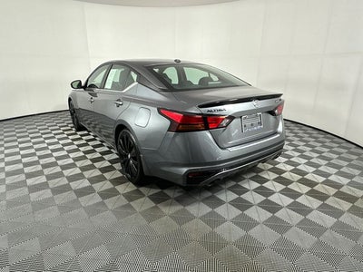 2022 Nissan Altima 2.5 SR Midnight Edition Package