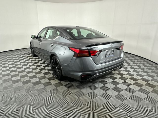 2022 Nissan Altima 2.5 SR Midnight Edition Package