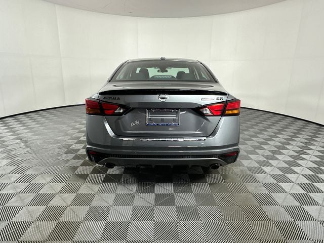 2022 Nissan Altima 2.5 SR Midnight Edition Package