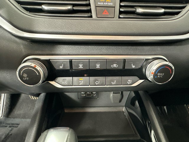 2022 Nissan Altima 2.5 SV Premium Package