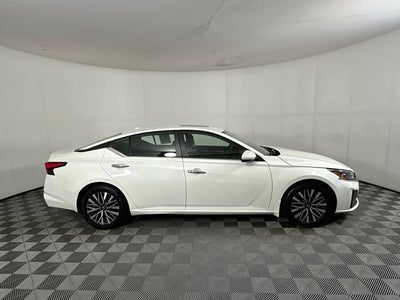 2023 Nissan Altima 2.5 SV Premium Package