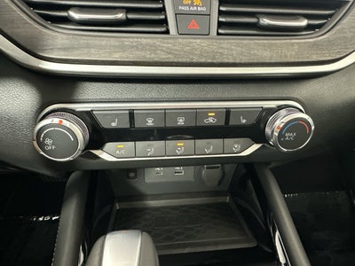2023 Nissan Altima 2.5 SV Premium Package