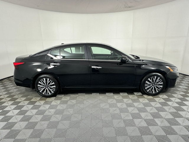 2023 Nissan Altima 2.5 SV Premium Package