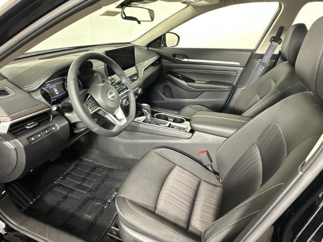 2023 Nissan Altima 2.5 SV Premium Package