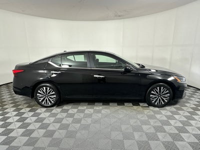2024 Nissan Altima 2.5 SV Premium Package