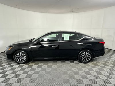 2024 Nissan Altima 2.5 SV Premium Package
