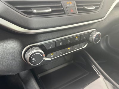 2022 Nissan Altima 2.5 SV Premium Package