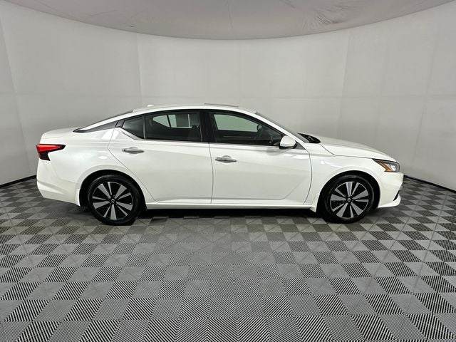 2022 Nissan Altima 2.5 SV Premium Package