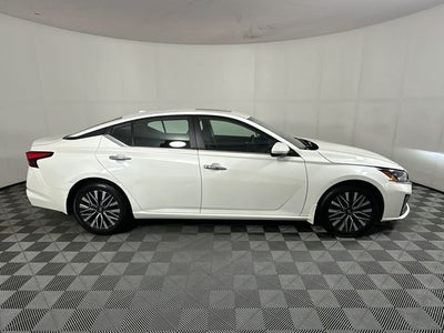 2024 Nissan Altima 2.5 SV Premium Package