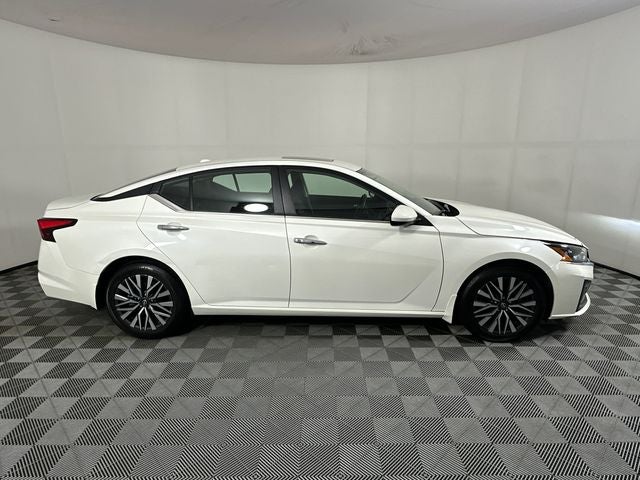2024 Nissan Altima 2.5 SV Premium Package