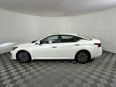 2024 Nissan Altima 2.5 SV Premium Package