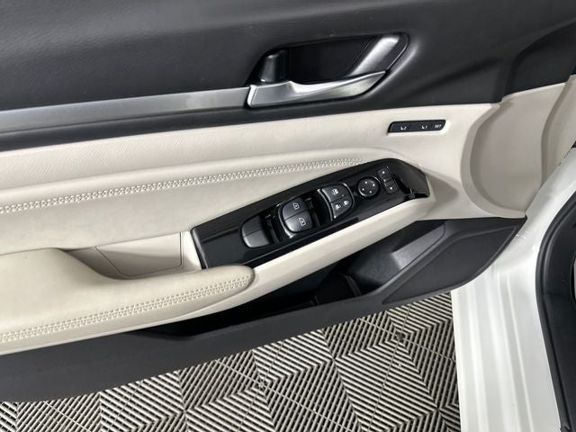 2021 Nissan Altima 2.5 Platinum