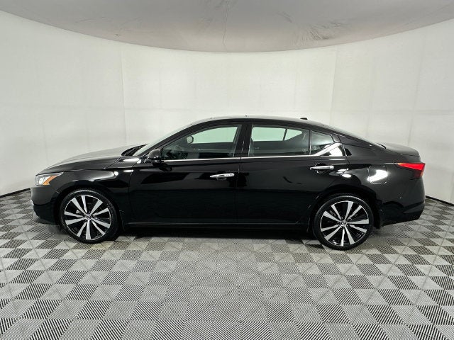 2021 Nissan Altima 2.5 Platinum