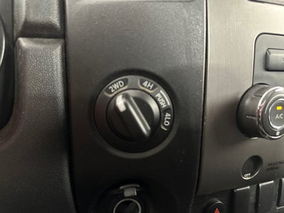 2012 Nissan Titan SV