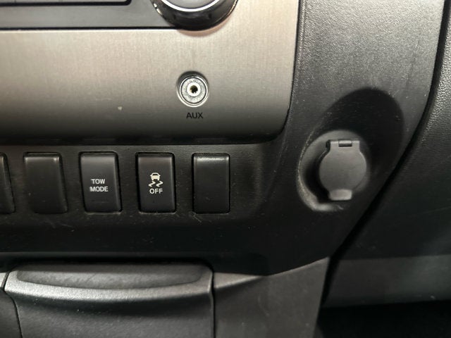 2012 Nissan Titan SV
