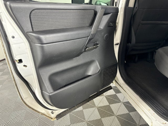 2012 Nissan Titan SV